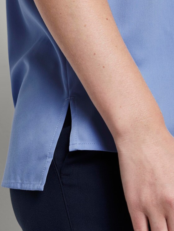 Kurzarm-Bluse mit Brusttaschen - Frauen - dreamy blue Kurzarm-Bluse mit Brusttaschen - Frauen - dreamy blue - 10 - Mine to five