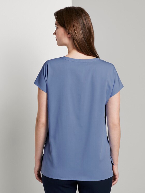 Kurzarm-Bluse mit Brusttaschen - Frauen - dreamy blue Kurzarm-Bluse mit Brusttaschen - Frauen - dreamy blue - 2 - Mine to five