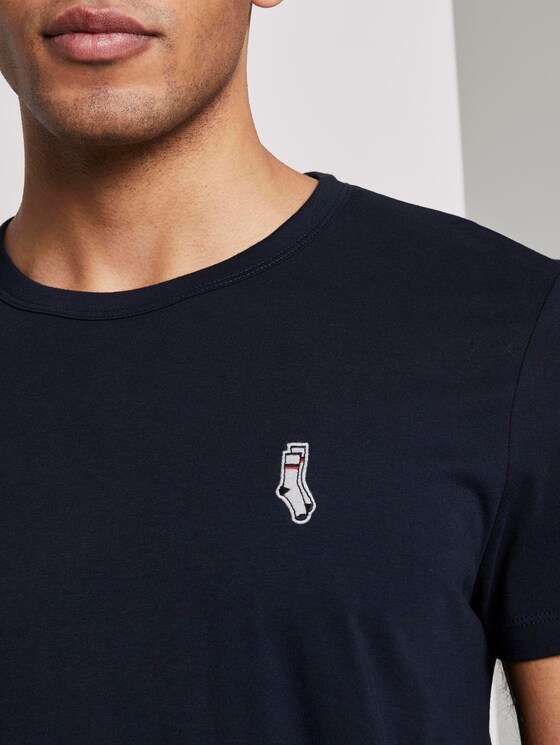 T-Shirt mit kleiner Sportsocken-Stickerei - Männer - Sky Captain Blue T-Shirt mit kleiner Sportsocken-Stickerei - Männer - Sky Captain Blue - 9 - TOM TAILOR Denim