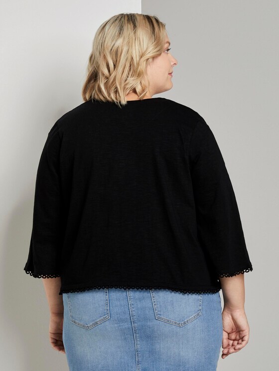 Curvy - Kurzer Cardigan mit Häkel-Details - Frauen - Deep Black Curvy - Kurzer Cardigan mit Häkel-Details - Frauen - Deep Black - 2 - My True Me