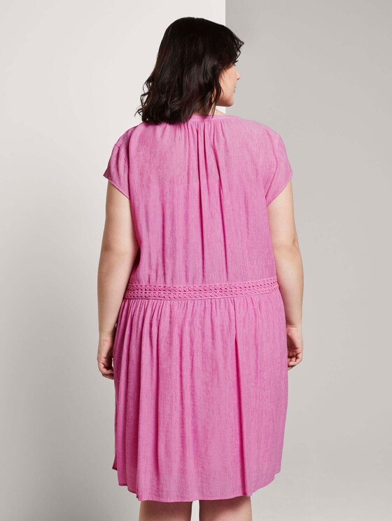 Curvy - Kleid mit dekorativen Häkel-Details - Frauen - dusty orchid Curvy - Kleid mit dekorativen Häkel-Details - Frauen - dusty orchid - 2 - My True Me