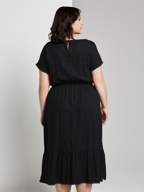Sommerliches Kleid mit Häkel-Details - Frauen - Deep Black Sommerliches Kleid mit Häkel-Details - Frauen - Deep Black - 2 - My True Me