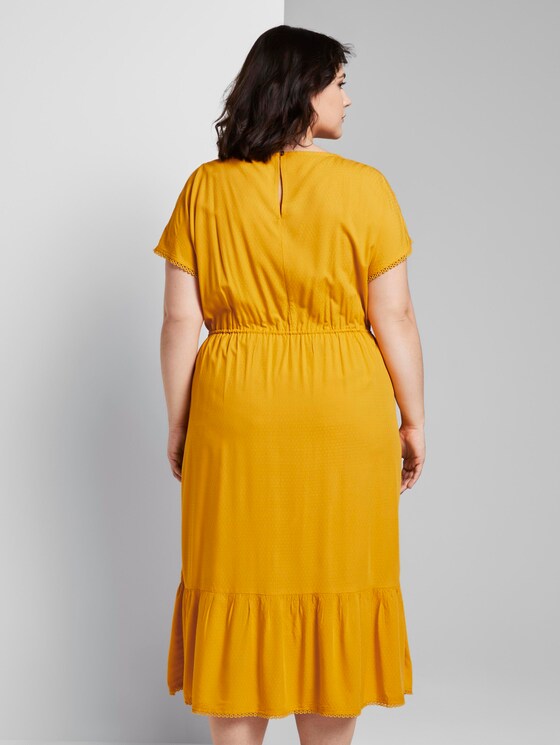 Summer dress with crochet details - Women - deep golden yellow Summer dress with crochet details - Women - deep golden yellow - 2 - My True Me