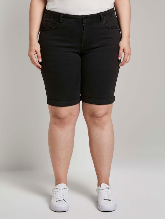 below the knee denim shorts