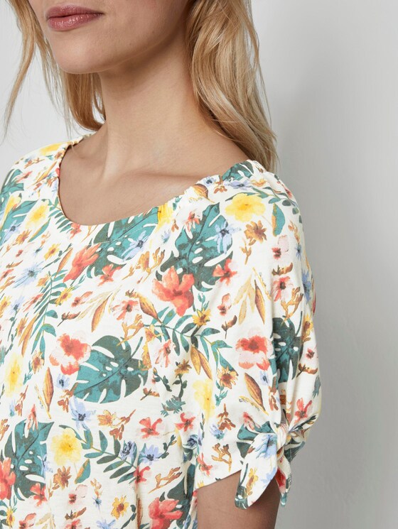 Carmen T-Shirt mit Blumenprint - Frauen - white watercolor flower design Carmen T-Shirt mit Blumenprint - Frauen - white watercolor flower design - 9 - TOM TAILOR