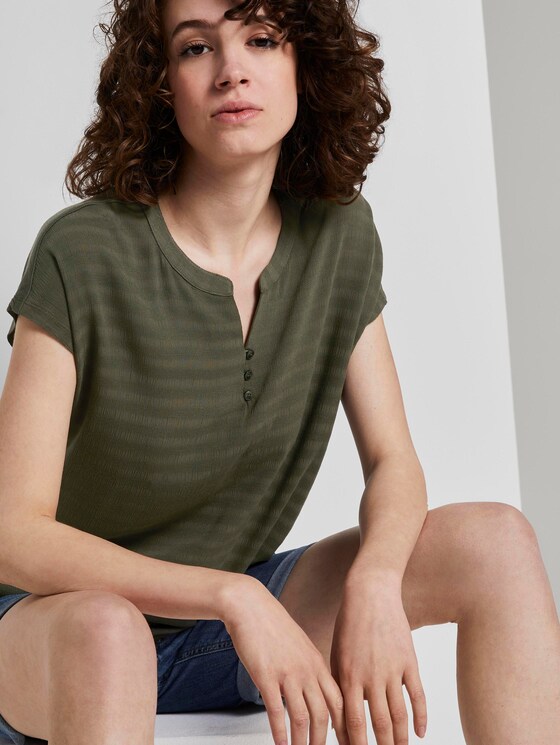 T-Shirt mit Henley-Ausschnitt im Materialmix - Frauen - Woodland Green T-Shirt mit Henley-Ausschnitt im Materialmix - Frauen - Woodland Green - 5 - TOM TAILOR