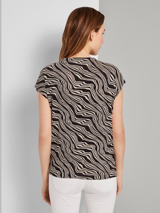 T-Shirt mit Stehkragen - Frauen - black wavy design T-Shirt mit Stehkragen - Frauen - black wavy design - 2 - TOM TAILOR