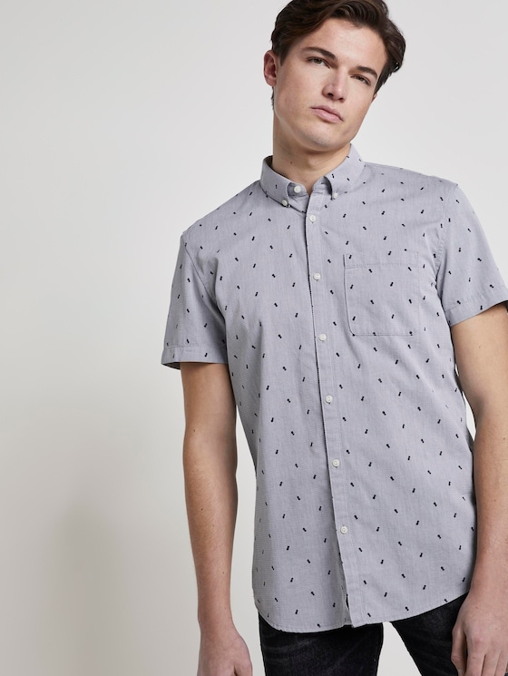 Textured short-sleeved shirt with a chest pocket - Men - navy pineapple print Textured short-sleeved shirt with a chest pocket - Men - navy pineapple print - 5 - TOM TAILOR Denim