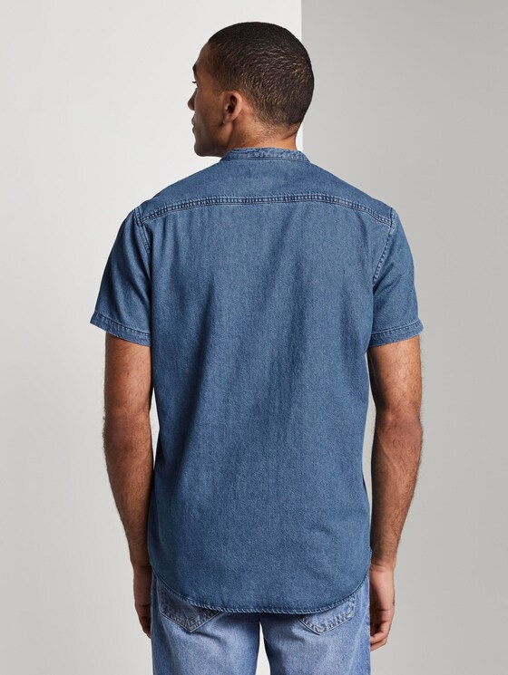 Short-sleeved denim shirt with a Mao collar - Men - mid stone wash denim Short-sleeved denim shirt with a Mao collar - Men - mid stone wash denim - 2 - TOM TAILOR Denim