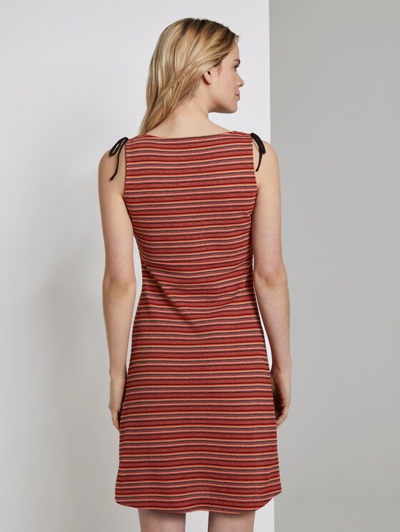 Gemustertes Kleid mit Schulter-Detail - Frauen - red structure Gemustertes Kleid mit Schulter-Detail - Frauen - red structure - 2 - TOM TAILOR