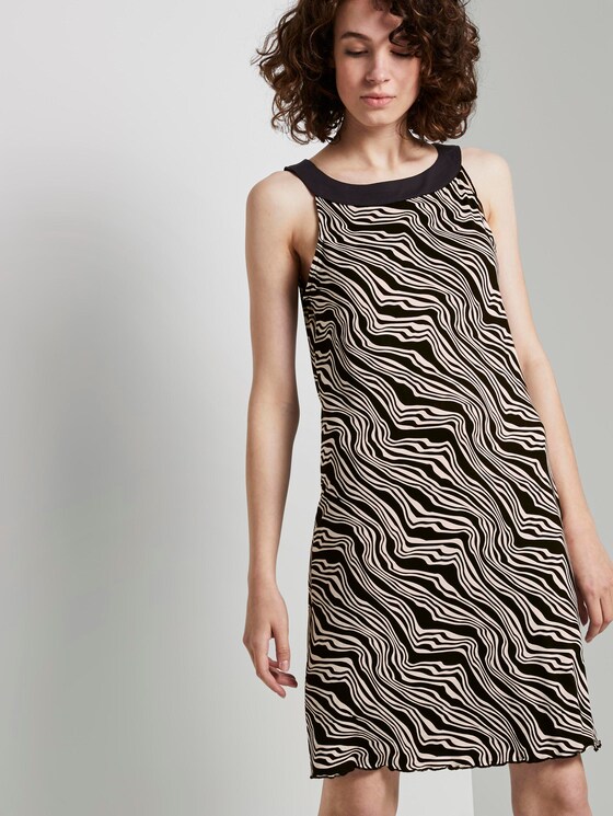 Ärmelloses Neckholder-Kleid mit Print - Frauen - black wavy design Ärmelloses Neckholder-Kleid mit Print - Frauen - black wavy design - 5 - TOM TAILOR