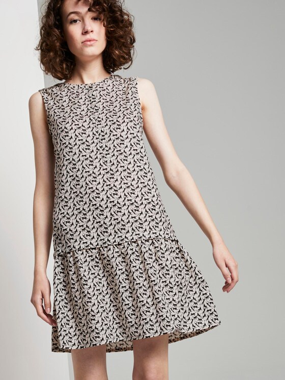 Ärmelloses Volantkleid mit Äffchenprint - Frauen - vanilla monkey small design Ärmelloses Volantkleid mit Äffchenprint - Frauen - vanilla monkey small design - 5 - TOM TAILOR