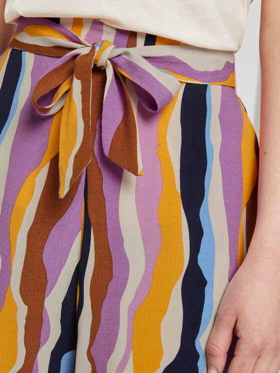 Fließende Culotte mit Bindegürtel - Frauen - wavy multicolor stripes Fließende Culotte mit Bindegürtel - Frauen - wavy multicolor stripes - 10 - TOM TAILOR Denim