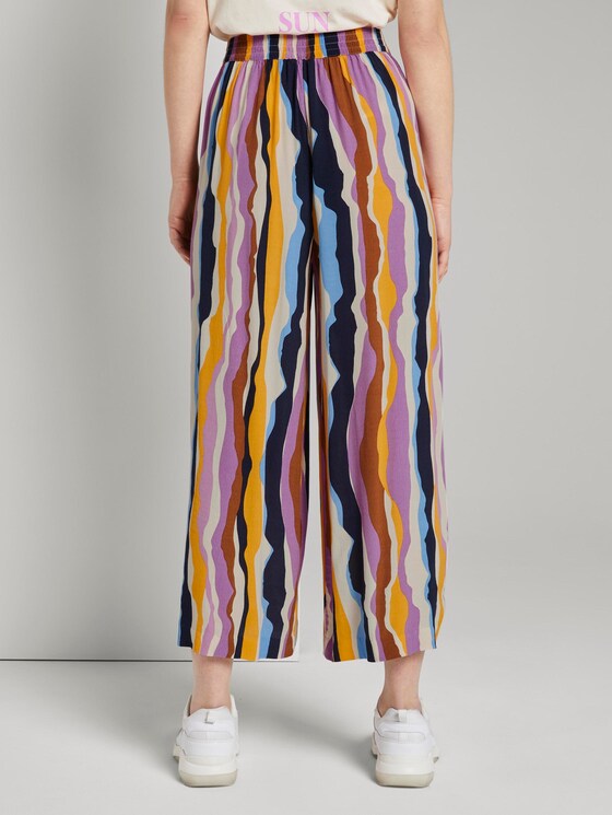 Fließende Culotte mit Bindegürtel - Frauen - wavy multicolor stripes Fließende Culotte mit Bindegürtel - Frauen - wavy multicolor stripes - 2 - TOM TAILOR Denim