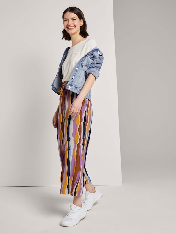 Fließende Culotte mit Bindegürtel - Frauen - wavy multicolor stripes Fließende Culotte mit Bindegürtel - Frauen - wavy multicolor stripes - 3 - TOM TAILOR Denim