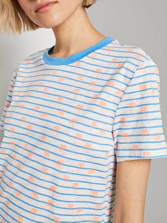 Loose T-shirt with a colourful print - Women - blue white stripe with palms Loose T-shirt with a colourful print - Women - blue white stripe with palms - 9 - TOM TAILOR Denim