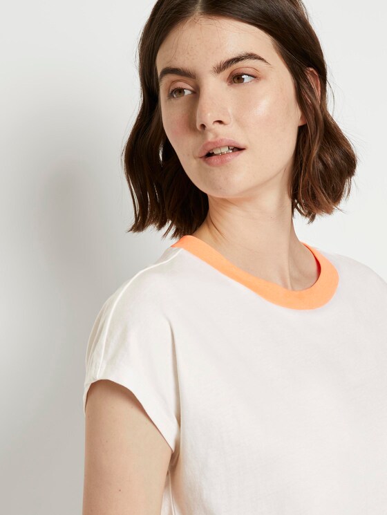 Schlichtes T-Shirt mit Stehkragen - Frauen - Off White Schlichtes T-Shirt mit Stehkragen - Frauen - Off White - 9 - TOM TAILOR Denim