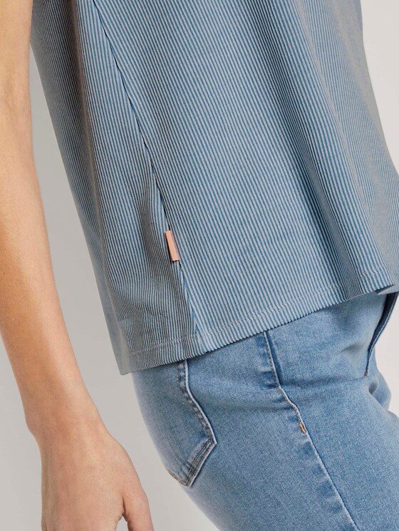Striped top with ruffled cap sleeves - Women - blue white stripe Striped top with ruffled cap sleeves - Women - blue white stripe - 10 - TOM TAILOR Denim