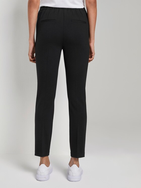 Klassische Hose in Ankle-Länge - Frauen - Deep Black Klassische Hose in Ankle-Länge - Frauen - Deep Black - 2 - Mine to five