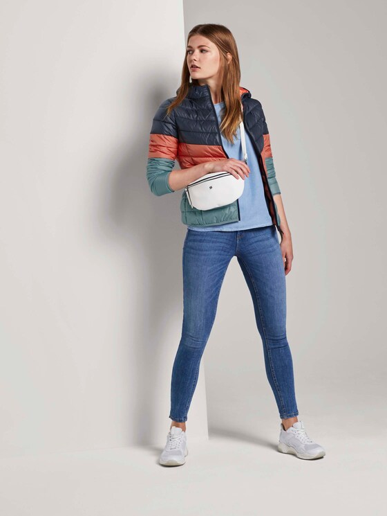 Lightweight quilted jacket with a hood - Women - blue coral colorblock Lightweight quilted jacket with a hood - Women - blue coral colorblock - 3 - TOM TAILOR Denim