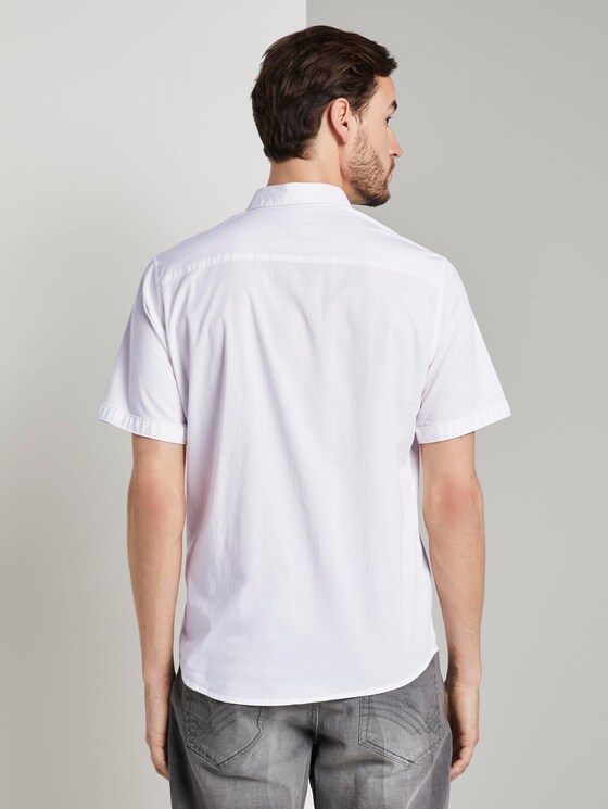 Schlichtes Kurzarm-Hemd mit Brusttasche - Männer - White Schlichtes Kurzarm-Hemd mit Brusttasche - Männer - White - 2 - TOM TAILOR