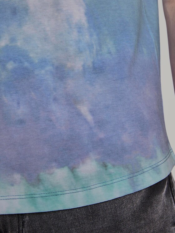 Tanktop mit Alloverprint - Männer - multicolor stripy batik print Tanktop mit Alloverprint - Männer - multicolor stripy batik print - 10 - TOM TAILOR Denim