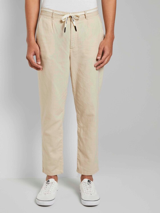 Relaxed Chinohose aus Leinengemisch mit Gürtel - Männer - Fog Beige Relaxed Chinohose aus Leinengemisch mit Gürtel - Männer - Fog Beige - 1 - TOM TAILOR Denim