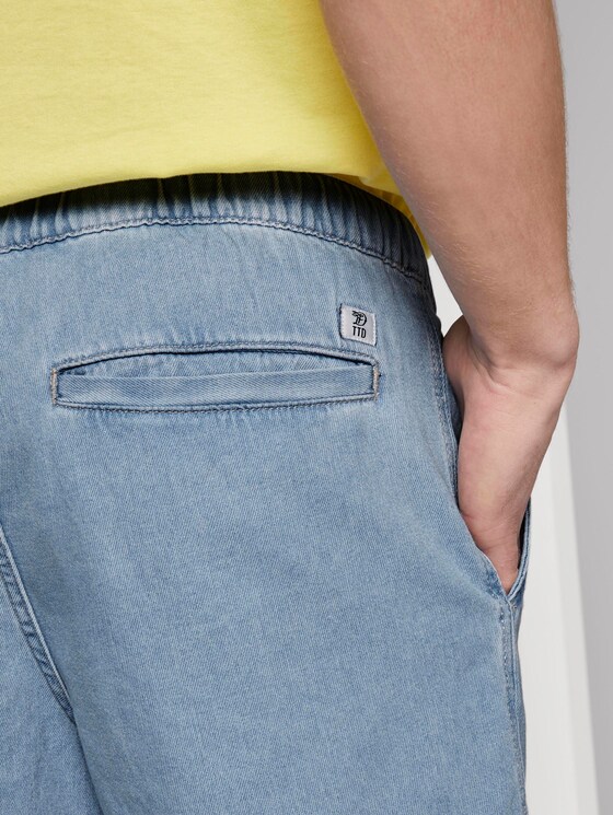 Kurze Jeansshorts im Chino-Look - Männer - Bleached Blue Denim Kurze Jeansshorts im Chino-Look - Männer - Bleached Blue Denim - 10 - TOM TAILOR Denim
