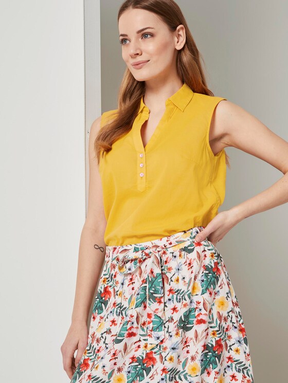 Ärmellose Henley-Bluse mit Seitenschlitzen - Frauen - deep golden yellow Ärmellose Henley-Bluse mit Seitenschlitzen - Frauen - deep golden yellow - 5 - TOM TAILOR