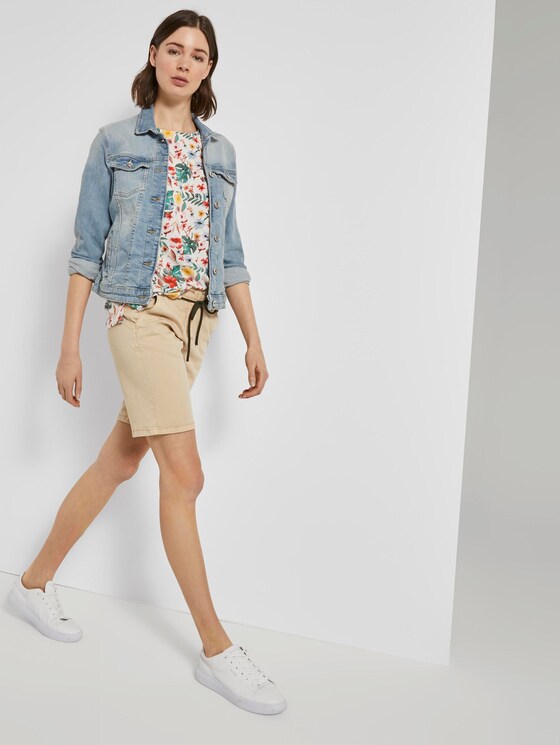 Gemusterte Kurzarm-Bluse mit Rückendetail - Frauen - white watercolor flower design Gemusterte Kurzarm-Bluse mit Rückendetail - Frauen - white watercolor flower design - 3 - TOM TAILOR