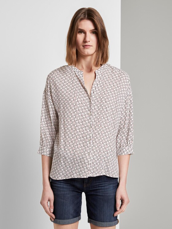 Patterned blouse in a loose fit - Women - white geometric design Patterned blouse in a loose fit - Women - white geometric design - 1 - TOM TAILOR