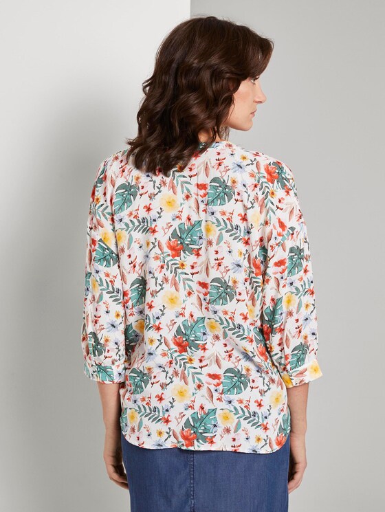 Gemusterte Bluse im Loose Fit - Frauen - white watercolor flower design Gemusterte Bluse im Loose Fit - Frauen - white watercolor flower design - 2 - TOM TAILOR