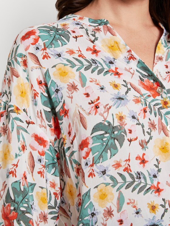 Gemusterte Bluse im Loose Fit - Frauen - white watercolor flower design Gemusterte Bluse im Loose Fit - Frauen - white watercolor flower design - 9 - TOM TAILOR