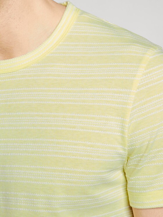 T-shirt with stripes - Men - canary light mixed structure T-shirt with stripes - Men - canary light mixed structure - 9 - TOM TAILOR Denim