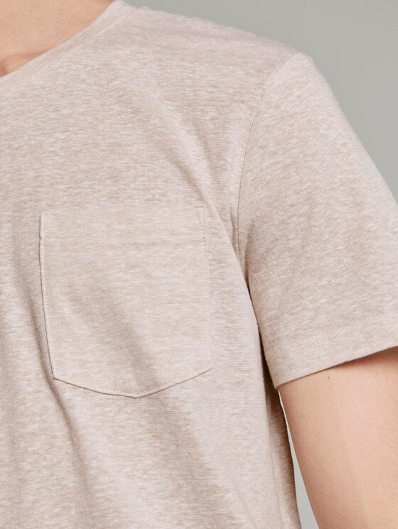 Basic T-Shirt mit Streifenstruktur - Männer - fog beige thin yarn dye stripe Basic T-Shirt mit Streifenstruktur - Männer - fog beige thin yarn dye stripe - 9 - TOM TAILOR Denim