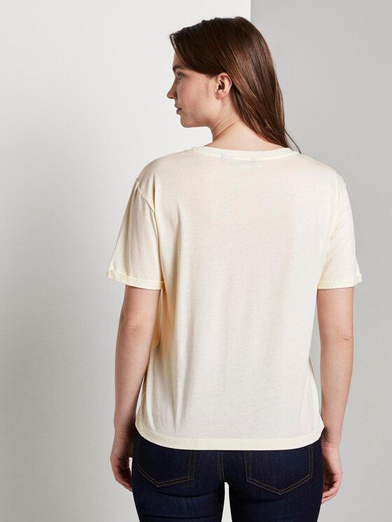 Lockeres T-Shirt mit kleiner Stickerei - Frauen - soft ecru Lockeres T-Shirt mit kleiner Stickerei - Frauen - soft ecru - 2 - Mine to five