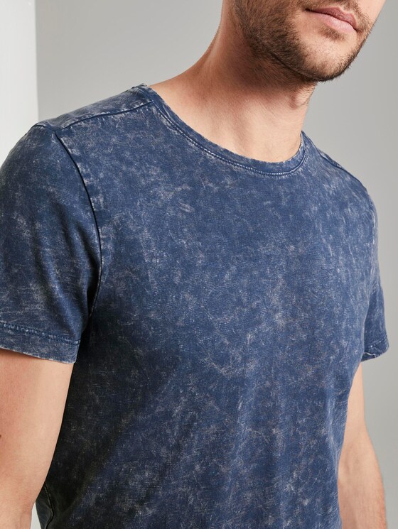T-shirt in a washed look - Men - after dark blue T-shirt in a washed look - Men - after dark blue - 9 - TOM TAILOR