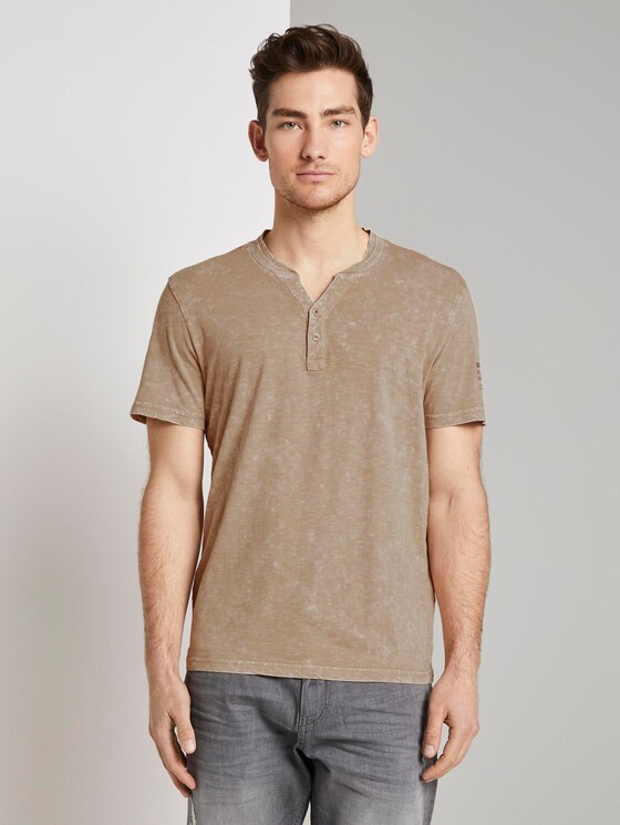 Henley-T-Shirt im Washed-Look - Männer - Silver Ecru Henley-T-Shirt im Washed-Look - Männer - Silver Ecru - 1 - TOM TAILOR