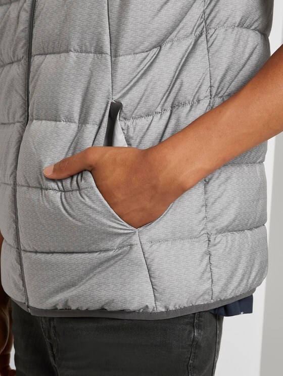 Modern lightweight quilted vest - Men - dark grey printed melange Modern lightweight quilted vest - Men - dark grey printed melange - 9 - TOM TAILOR Denim