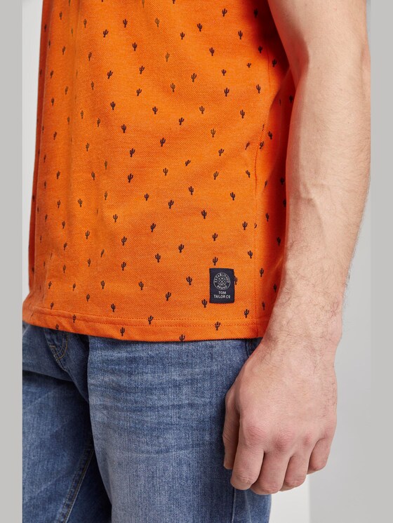 Polo shirt with an all-over print and a piped pocket - Men - orange blue cactus design Polo shirt with an all-over print and a piped pocket - Men - orange blue cactus design - 10 - TOM TAILOR