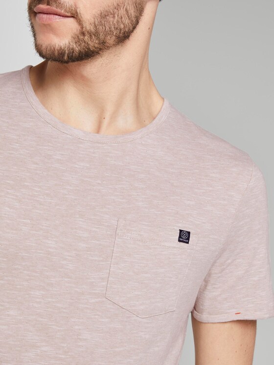 Structured T-shirt with a chest pocket - Men - sandy dot structure Structured T-shirt with a chest pocket - Men - sandy dot structure - 9 - TOM TAILOR