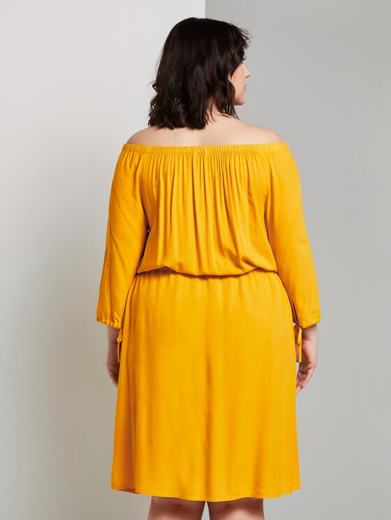 Curvy - Schulterfreies Midi-Kleid mit verstellbarem Bund - Frauen - deep golden yellow Curvy - Schulterfreies Midi-Kleid mit verstellbarem Bund - Frauen - deep golden yellow - 2 - My True Me