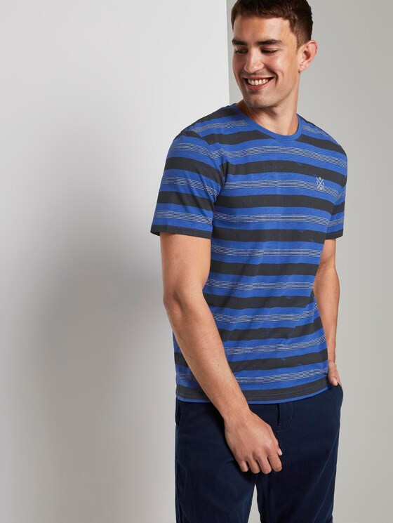 Striped T-shirt - Men - violet blue bold watery stripe Striped T-shirt - Men - violet blue bold watery stripe - 5 - TOM TAILOR