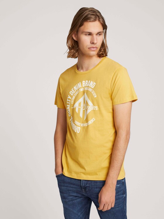 T-Shirt mit Print - Männer - golden ochre T-Shirt mit Print - Männer - golden ochre - 1 - TOM TAILOR Denim