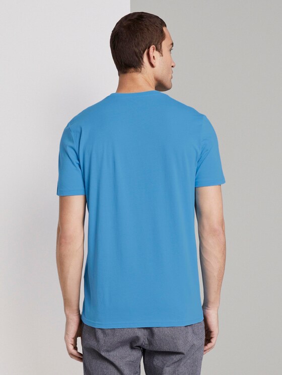 Basic T-Shirt mit Logo-Stickerei - Männer - soft cloud blue Basic T-Shirt mit Logo-Stickerei - Männer - soft cloud blue - 2 - TOM TAILOR