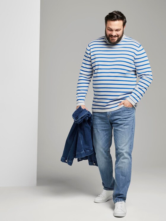 Striped knitted sweater - Men - white victory blue stripe Striped knitted sweater - Men - white victory blue stripe - 3 - Men Plus