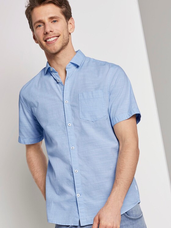 Fein strukturiertes Kurzarmhemd mit Haifischkragen - Männer - light blue white structure Fein strukturiertes Kurzarmhemd mit Haifischkragen - Männer - light blue white structure - 5 - TOM TAILOR