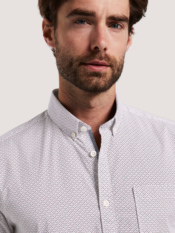 Gemustertes Hemd - Männer - white navy red minimal design Gemustertes Hemd - Männer - white navy red minimal design - 9 - TOM TAILOR