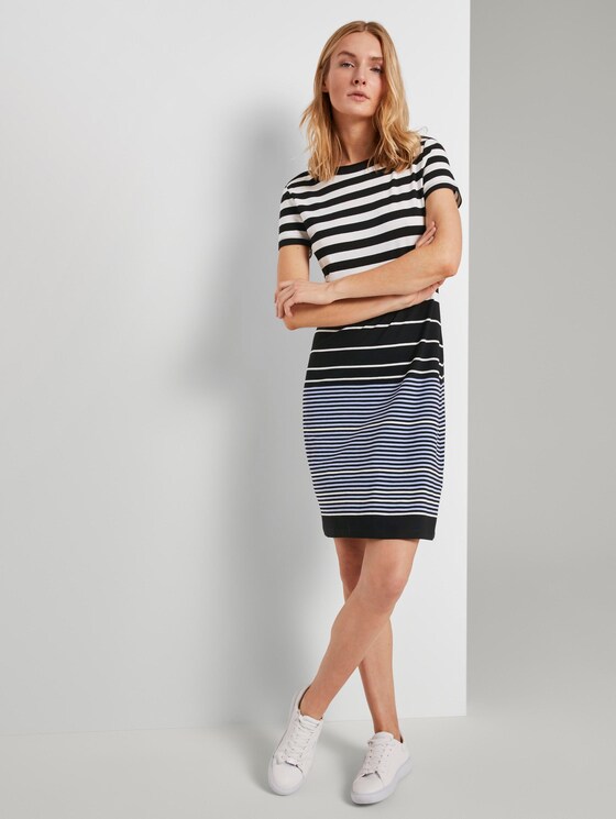 Jersey dress with stripes - Women - black white stripe design Jersey dress with stripes - Women - black white stripe design - 5 - TOM TAILOR