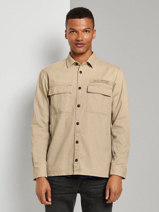 Lockere Hemdjacke mit Brusttaschen - Männer - Smoked Beige Lockere Hemdjacke mit Brusttaschen - Männer - Smoked Beige - 1 - TOM TAILOR Denim